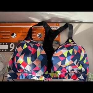 Maurice's size Large sports bra